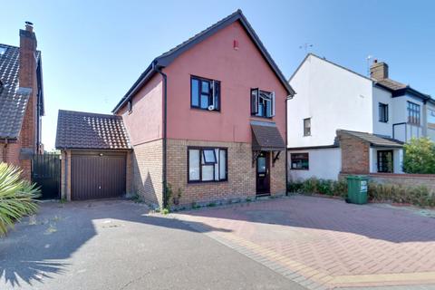 Findon Gardens, Rainham RM13