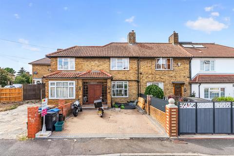 2 bedroom end of terrace house for sale, Lessness Road, Morden