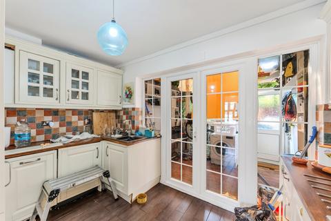 2 bedroom end of terrace house for sale, Lessness Road, Morden