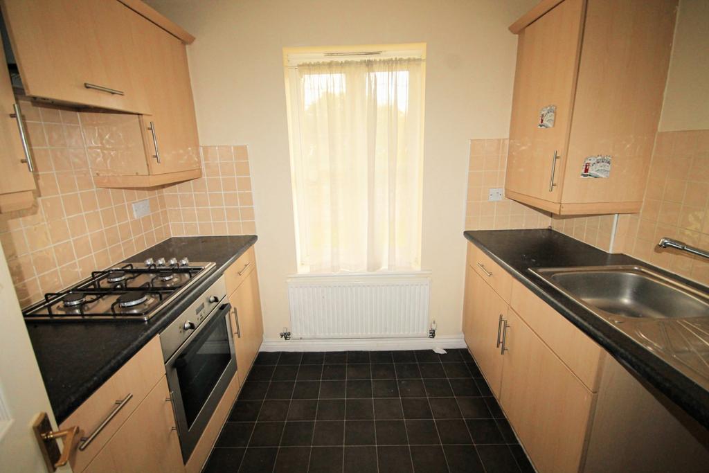 Apartment in Romford - View 5