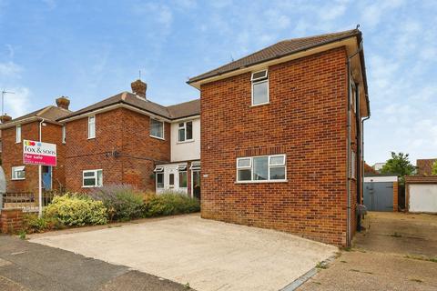 3 bedroom semi-detached house for sale, Battle Crescent, Hailsham