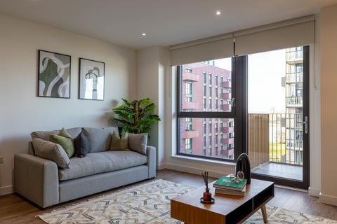 1 bedroom apartment to rent, Flat D507, 2 Vanguard Way,
