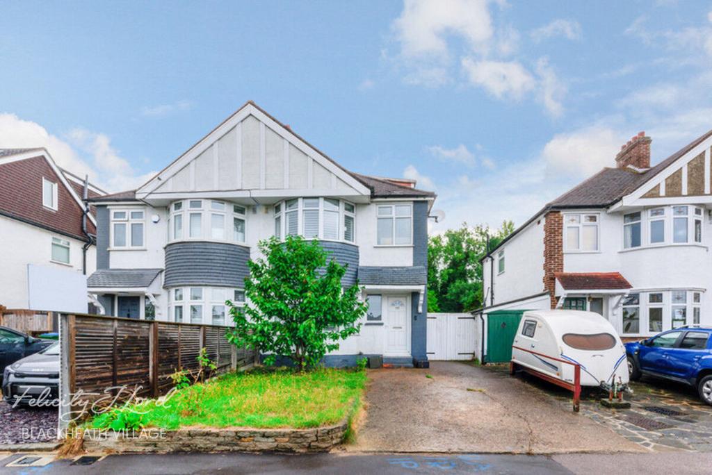 Detached house exterior, garage