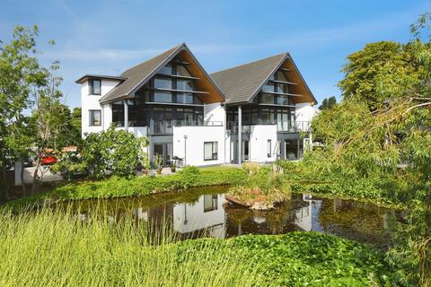 2 bedroom ground floor flat for sale, Down Hall Road, Rayleigh