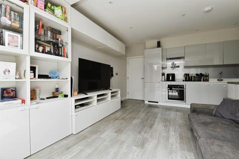 2 bedroom ground floor flat for sale, Down Hall Road, Rayleigh