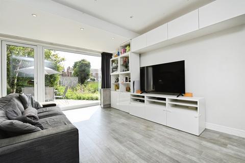 2 bedroom ground floor flat for sale, Down Hall Road, Rayleigh