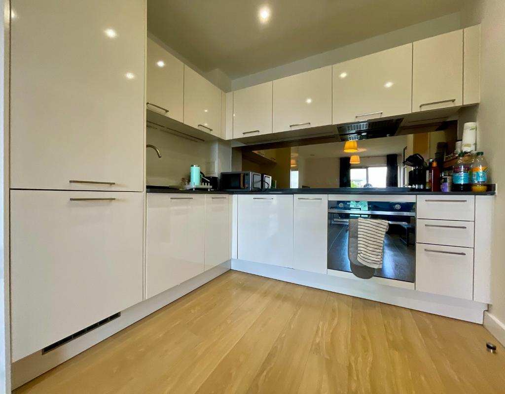 Apartment in Bournemouth - View 5