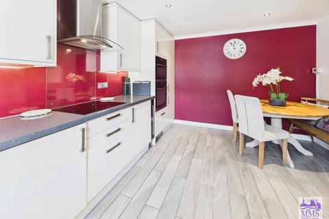 3 bedroom semi-detached house for sale, Alma Road, Eccles