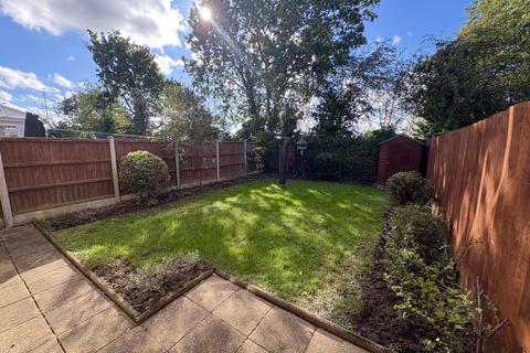 3 bedroom semi-detached house to rent, Boulton Moor, Derby, DE24