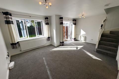 3 bedroom semi-detached house to rent, Boulton Moor, Derby, DE24
