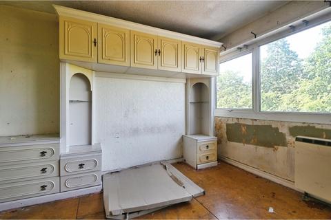 2 bedroom flat for sale, Woodlands Way, Birmingham, B37