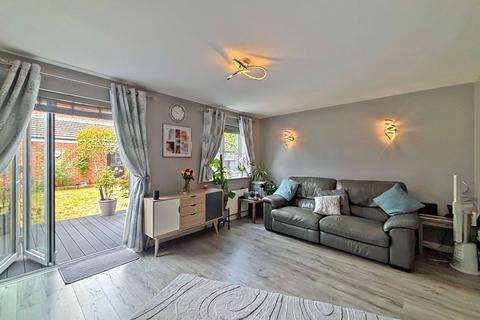 4 bedroom semi-detached house for sale, Holloway Court, Wombourne, WV5