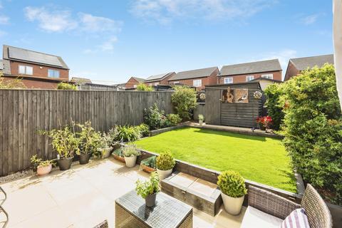 3 bedroom semi-detached house for sale, Stanley Main Close, Featherstone, Pontefract