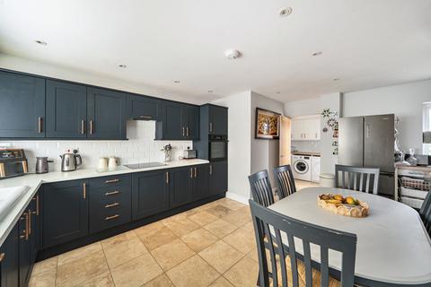 3 bedroom terraced house for sale, Dunstan Avenue, Chipping Norton, Oxfordshire
