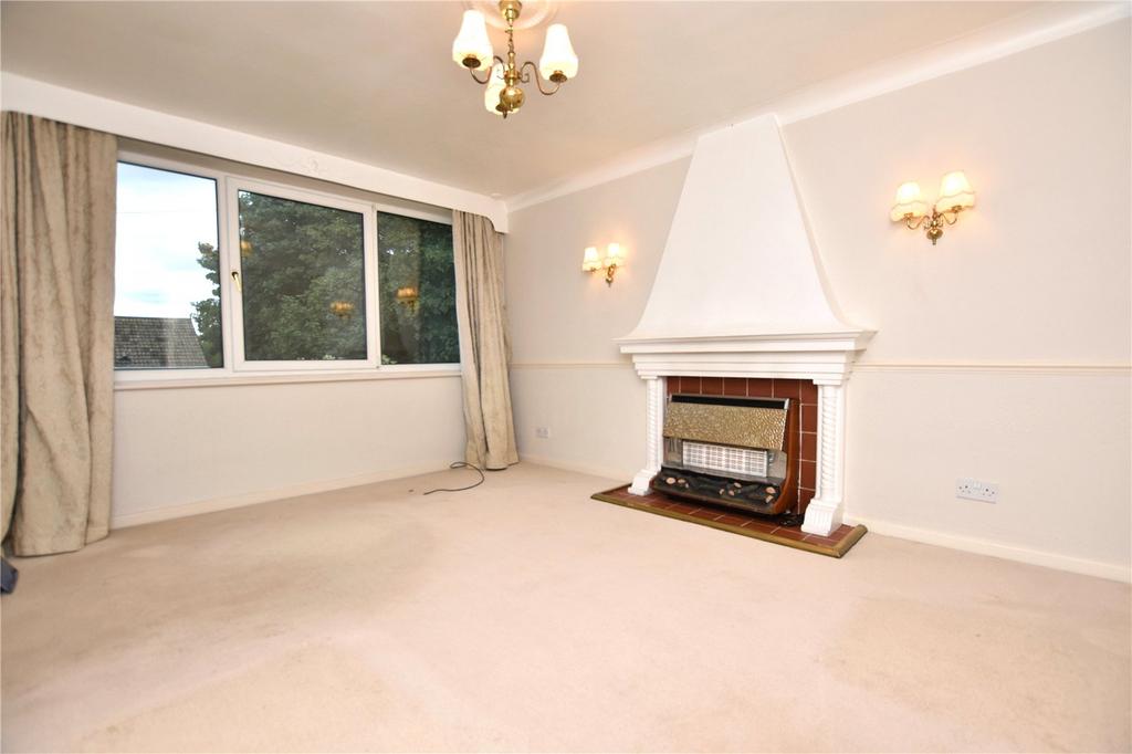 House in Leeds, Gildersome - View 2