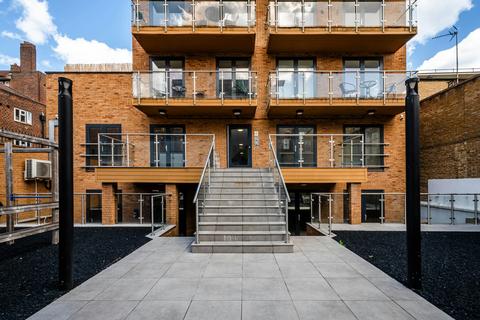 Office to rent, 128 Hoxton St London N1 6SH