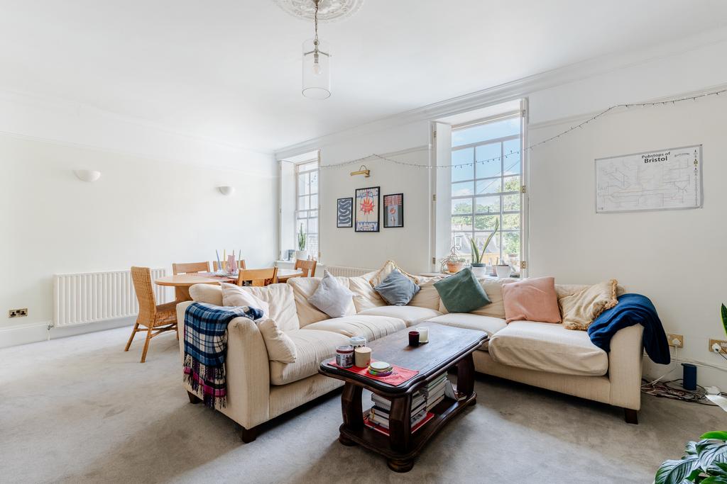 Apartment in Bristol, Cumberland Basin, Hotwells - View 2