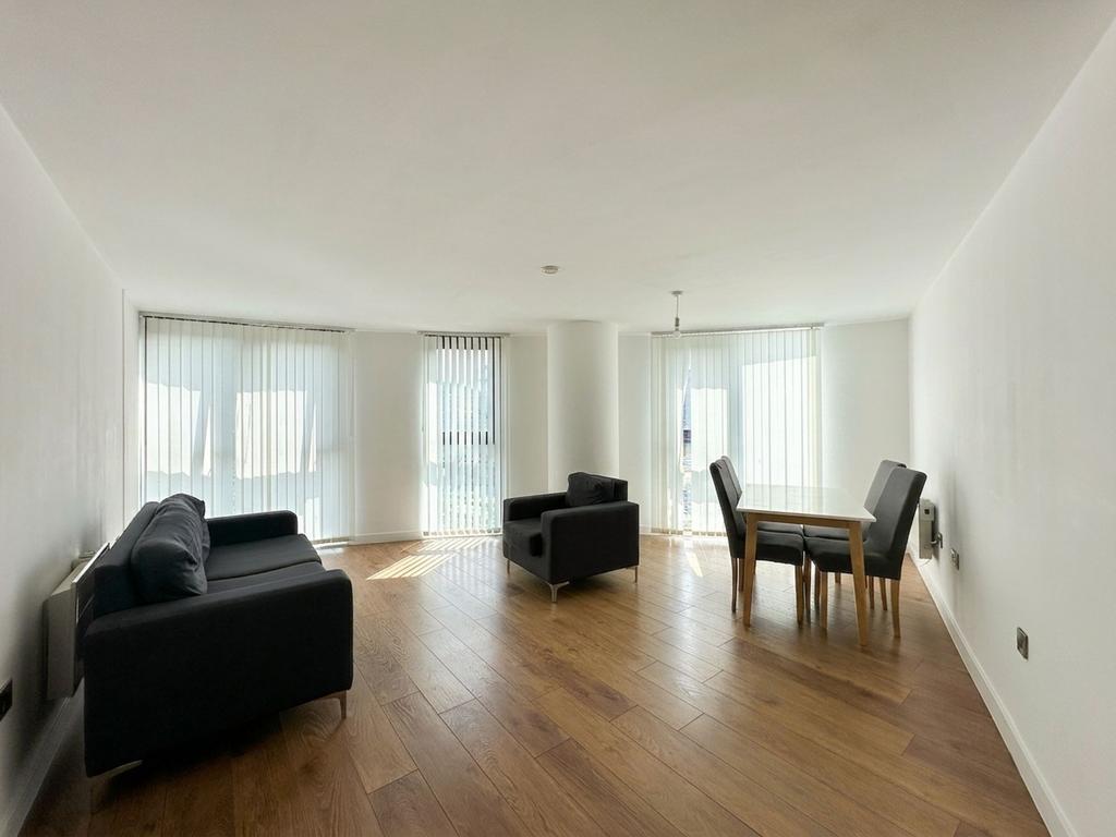 Apartment in Sheffield, South Yorkshire - View 2