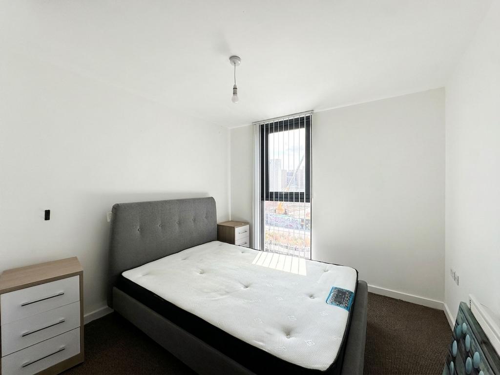 Apartment in Sheffield, South Yorkshire - View 5