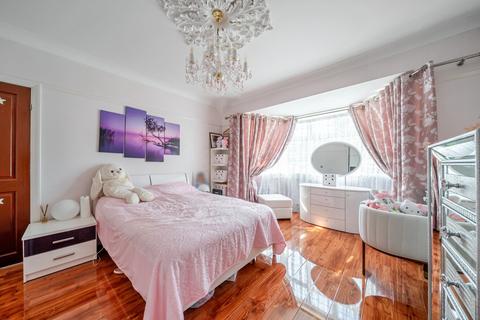 undefined, Kings Avenue, Bromley, BR1