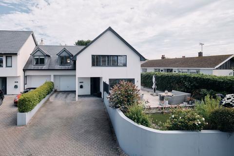 3 bedroom semi-detached house for sale, La Ruelle Es Ruaux, Jersey JE3