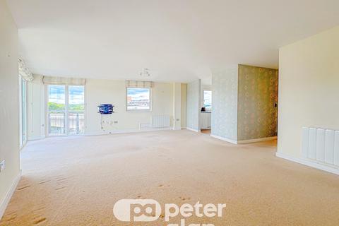 3 bedroom apartment to rent, Watkiss Way Victoria Wharf, Cardiff, CF11