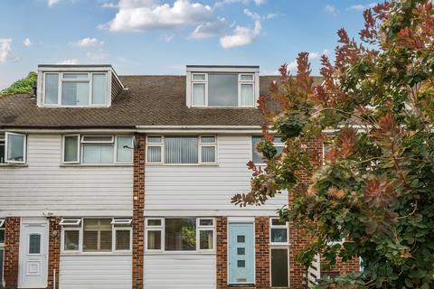 4 bedroom terraced house for sale, Guibal Road, London, SE12