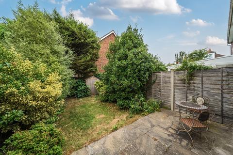 4 bedroom terraced house for sale, Guibal Road, London, SE12