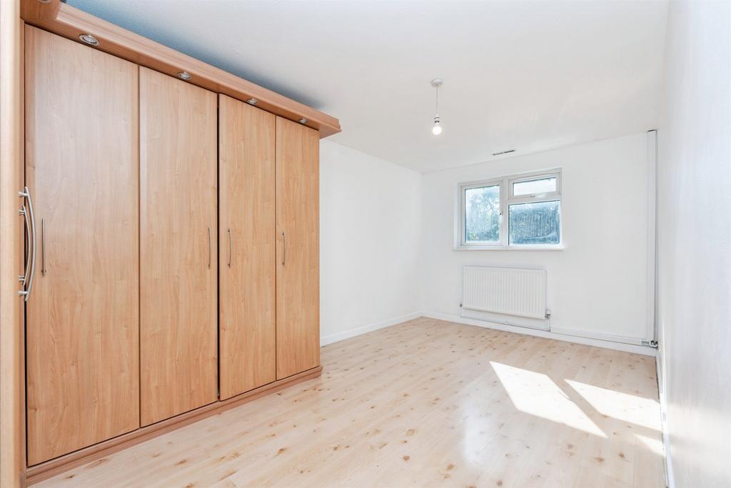 Walk-in wardrobe