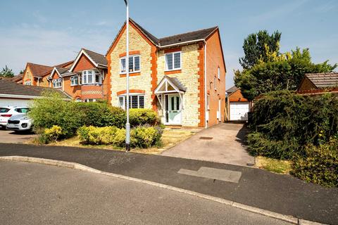 4 bedroom detached house for sale, Falcon Way, Brackley, NN13