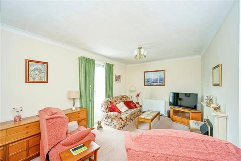 2 bedroom flat for sale, Wolverhampton Road, Stafford, Staffordshire, ST17