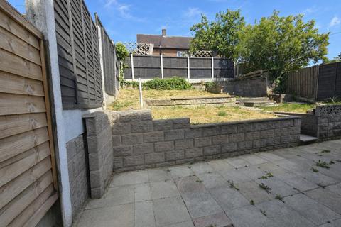 3 bedroom semi-detached house to rent, Pinfold Avenue, Norton In The Moors, Stoke-On-Trent, ST6