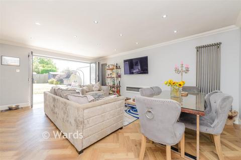 4 bedroom detached bungalow for sale, Symonds Close, Sevenoaks TN15