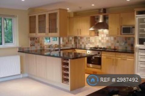 undefined, Kings Court, Huddersfield, HD1