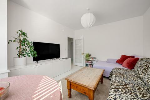 2 bedroom semi-detached bungalow for sale, Doris Avenue, Erith, DA8