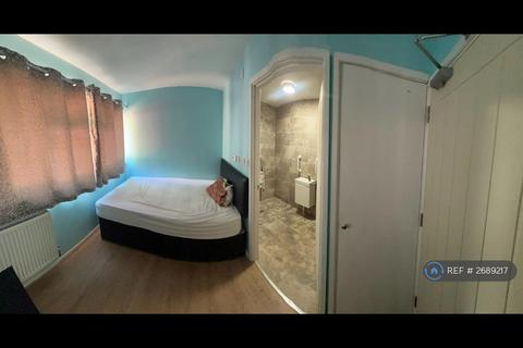 1 bedroom in a house share to rent, Congreve, Milton Keynes, MK6
