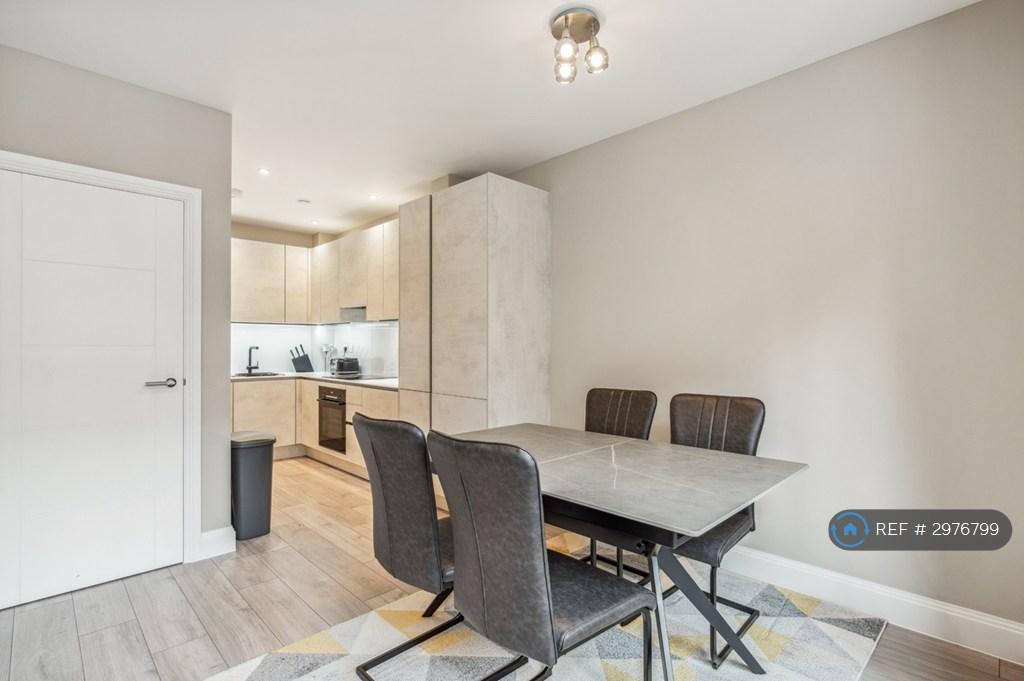 Apartment in London - View 5