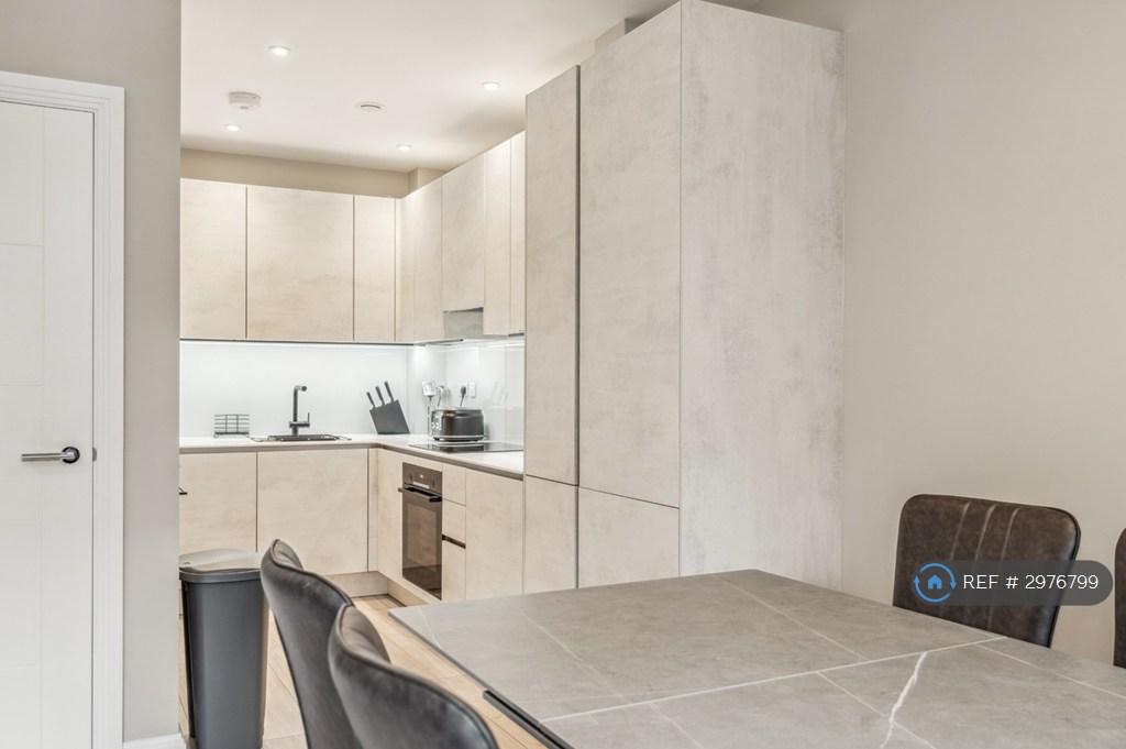Apartment in London - More