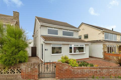 4 bedroom detached house for sale, Wainwright Walk, Hartlepool