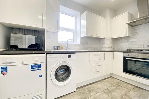 5 bedroom apartment to rent, Cowley Road, Uxbridge, UB8