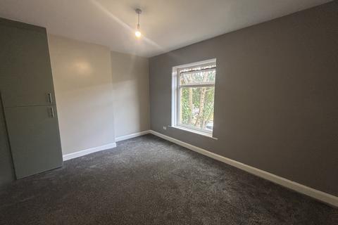 2 bedroom house to rent, Waverley Terrace, Marsh, HUDDERSFIELD