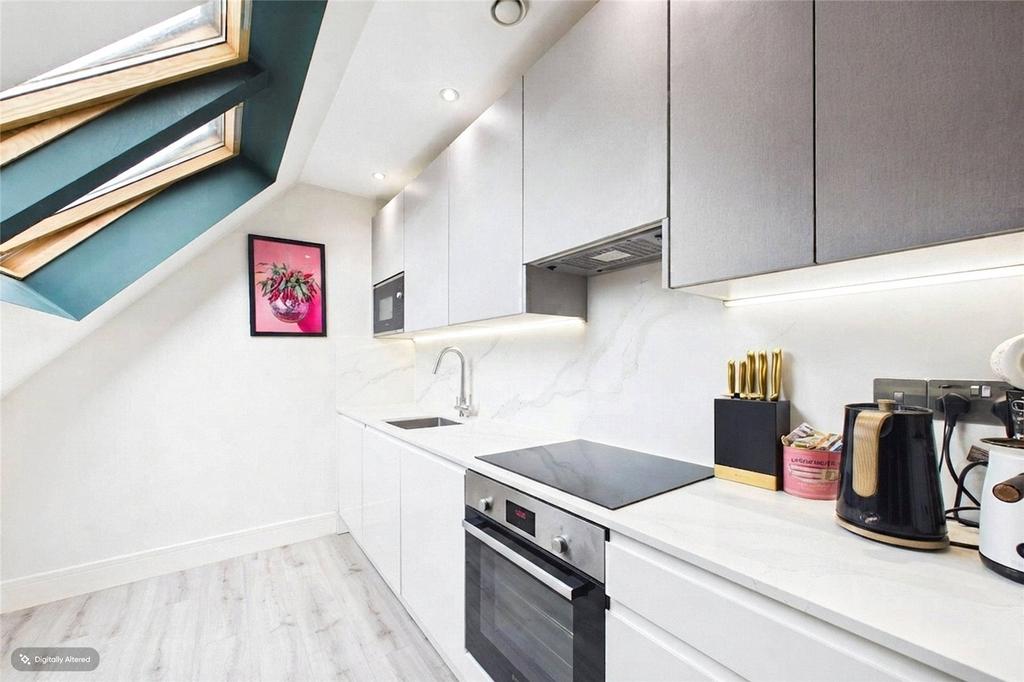 Apartment in Reading, Holybrook - View 3
