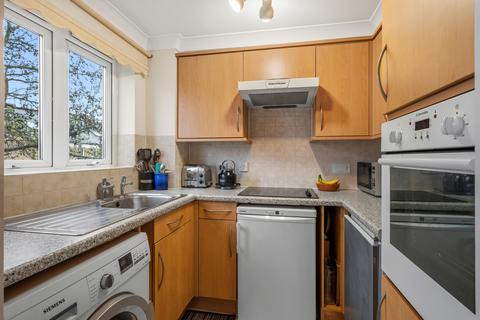 undefined, Clifton Park Avenue, Raynes Park SW20