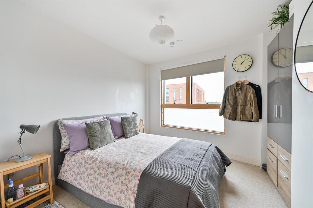 Apartment in Reading - More