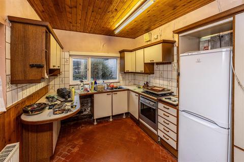 3 bedroom semi-detached house for sale, Whitehall Road, Bradford BD12