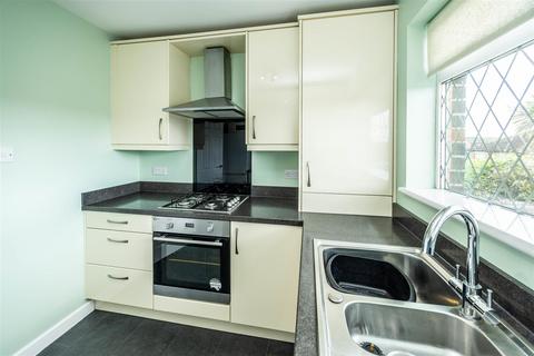 2 bedroom semi-detached bungalow for sale, Woodlands Road, Huddersfield HD8