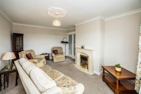 2 bedroom semi-detached bungalow for sale, Woodlands Road, Huddersfield HD8