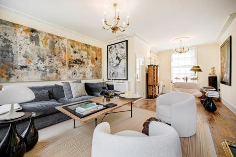4 bedroom terraced house to rent, Trevor Square, London SW7