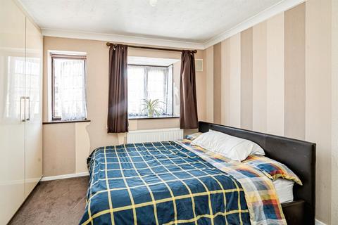 2 bedroom terraced house for sale, Bruce Close, Slough