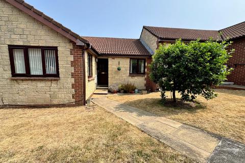 2 bedroom bungalow for sale, Kingshill Gardens, Nailsea, Bristol, North Somerset, BS48
